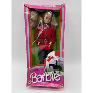 Barbie Vintage 1987 Canadian Barbie Dolls Collection NRFB Box Imperfections